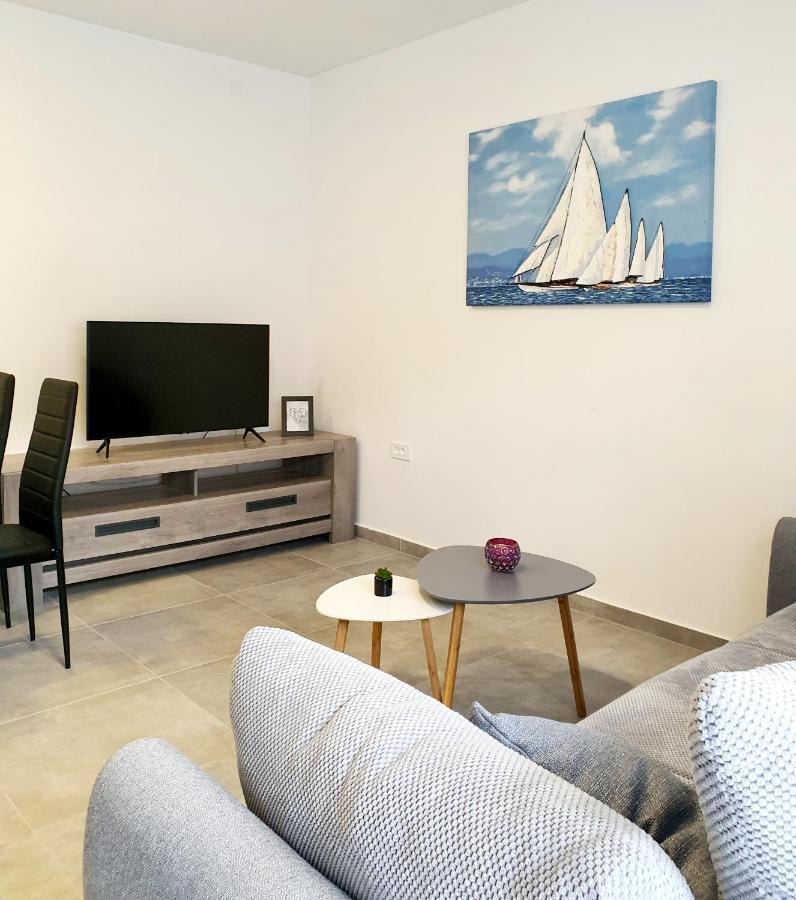 Sea Star Apartments Pjescana Uvala Exteriér fotografie